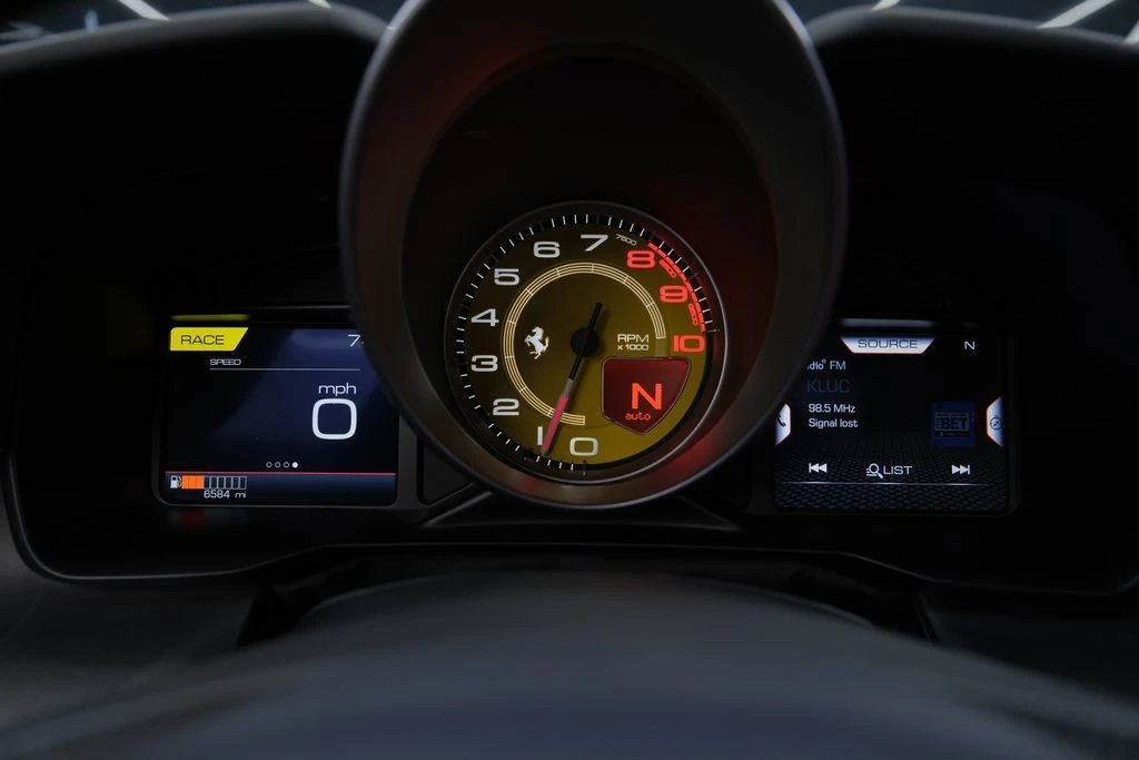 2021 Ferrari F8 Tributo - Image 24 of 26