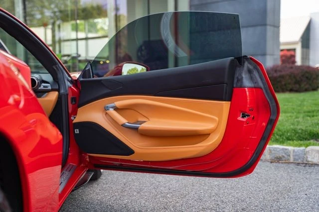 2021 Ferrari F8 Tributo - Image 14 of 31