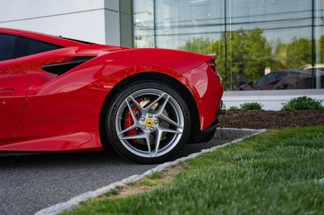 2021 Ferrari F8 Tributo - Image 12 of 31
