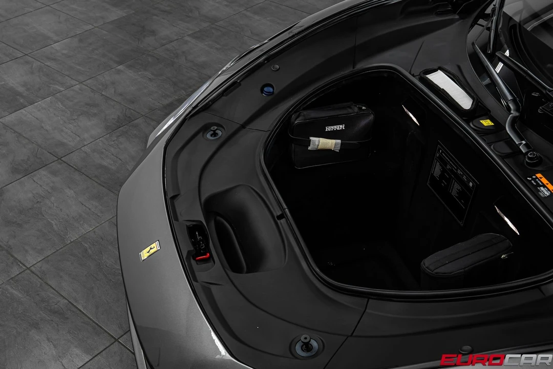 2021 Ferrari F8 Tributo - Image 10 of 31