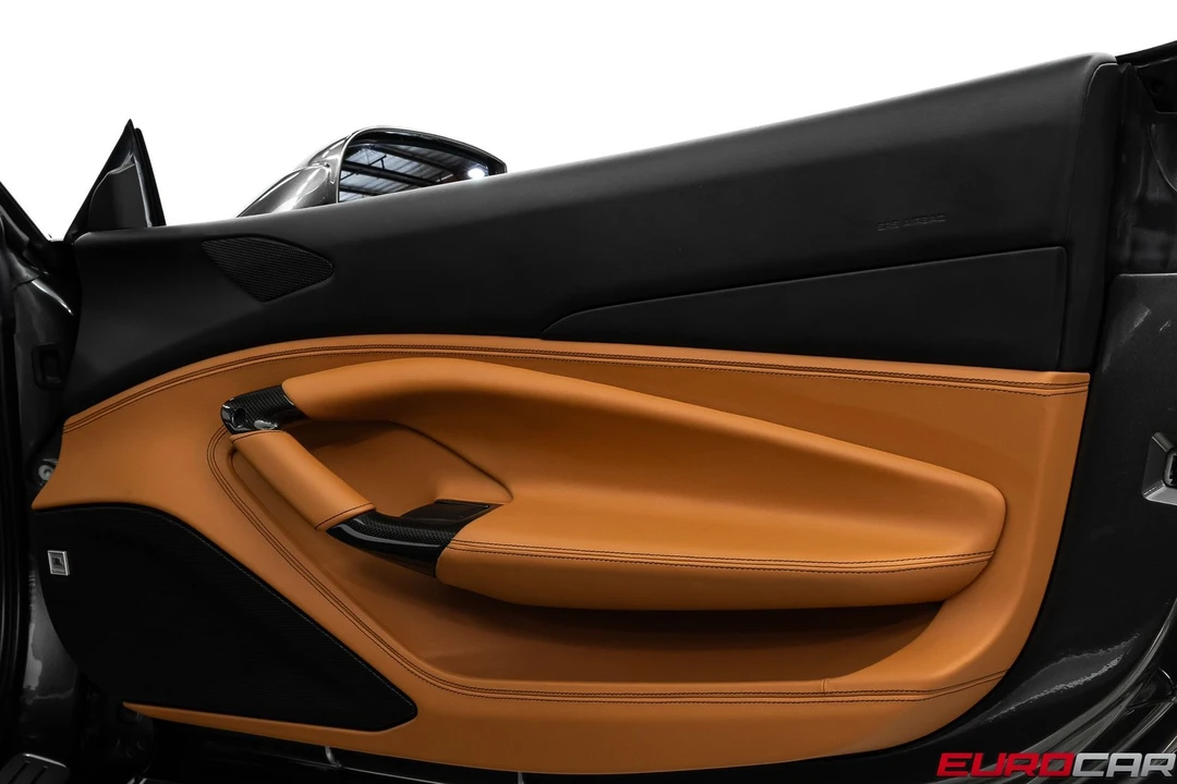 2021 Ferrari F8 Tributo - Image 28 of 31