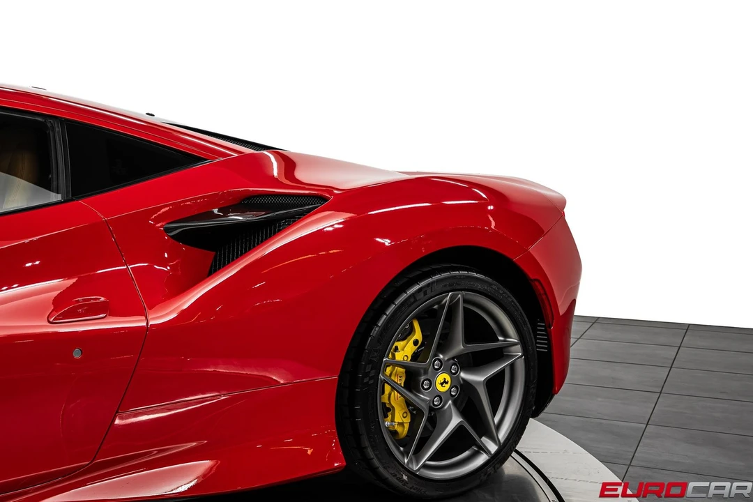 2021 Ferrari F8 Tributo - Image 17 of 31