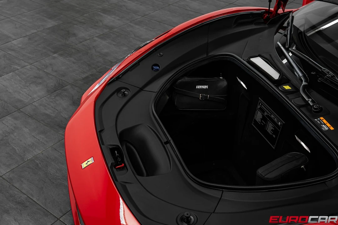 2021 Ferrari F8 Tributo - Image 10 of 31