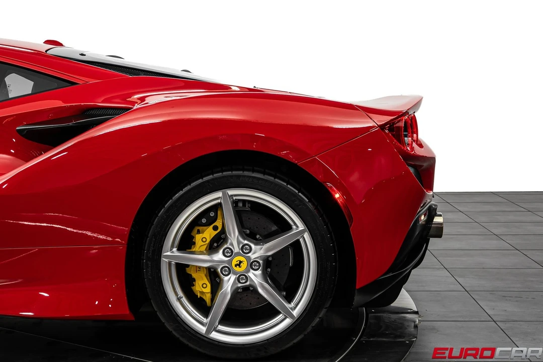 2021 Ferrari F8 Tributo - Image 18 of 31