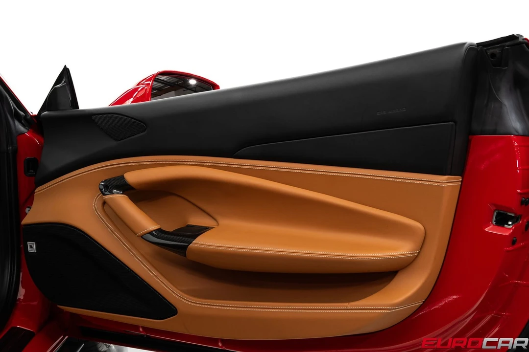 2021 Ferrari F8 Tributo - Image 28 of 31