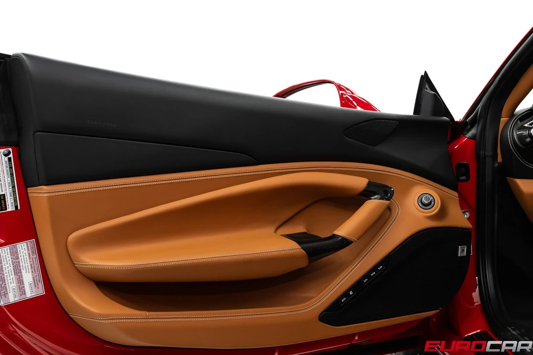 2021 Ferrari F8 Tributo - Image 27 of 31