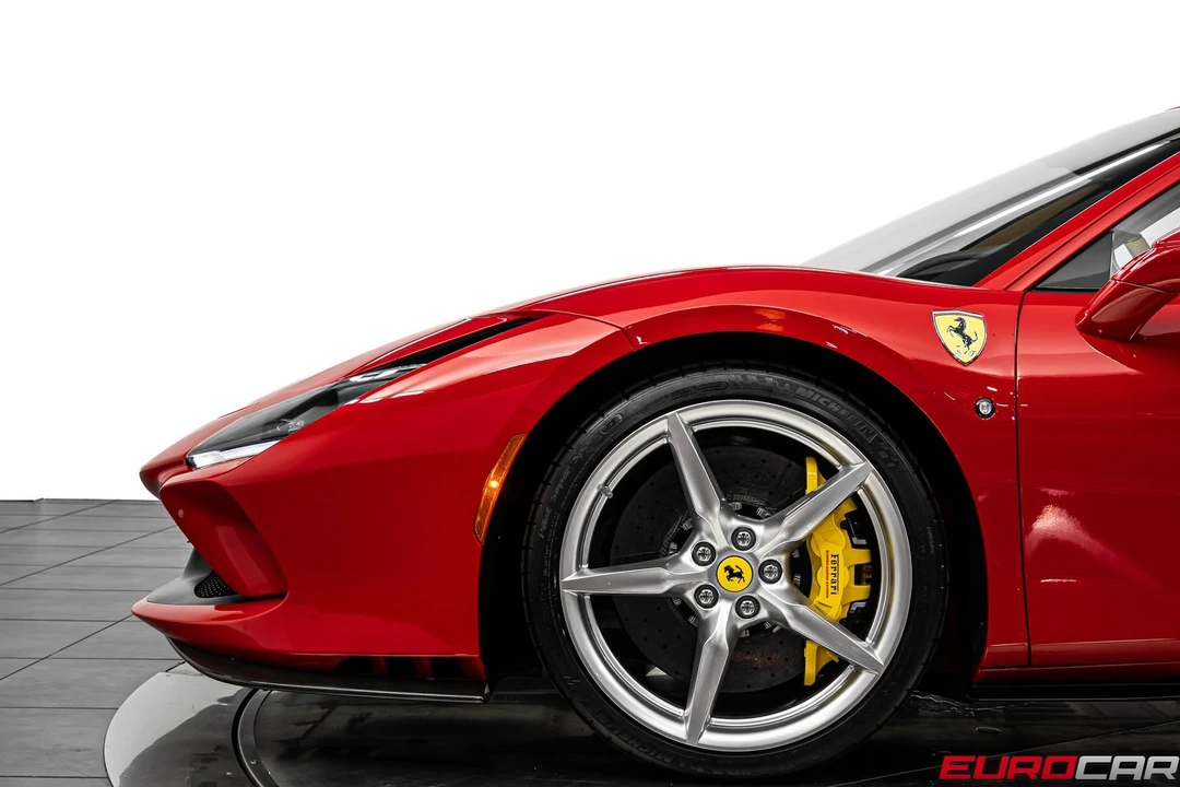 2021 Ferrari F8 Tributo - Image 15 of 31
