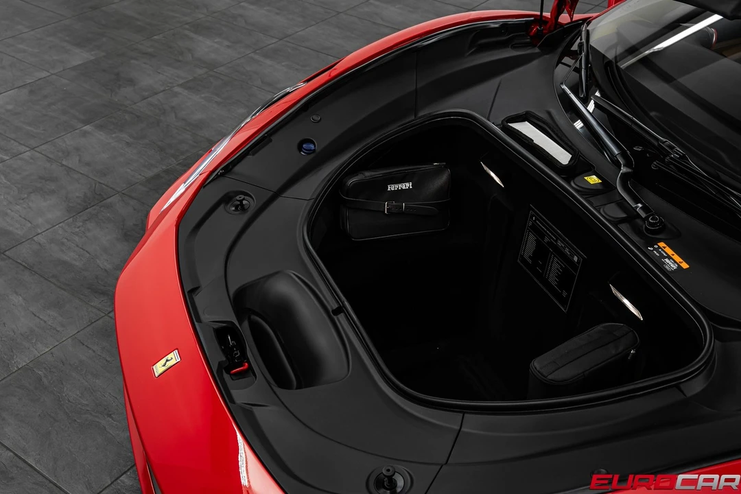 2021 Ferrari F8 Tributo - Image 10 of 31