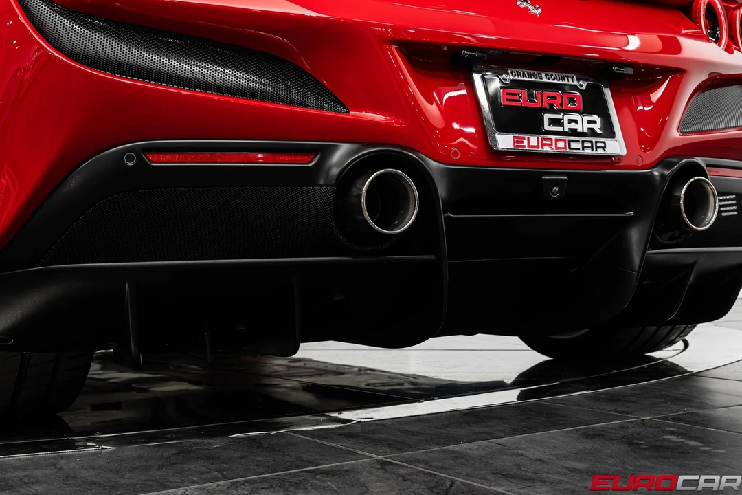 2021 Ferrari F8 Tributo - Image 24 of 31