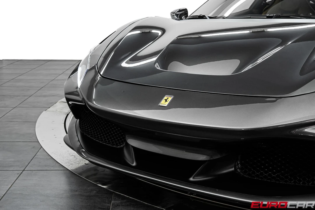 2021 Ferrari F8 Tributo - Image 12 of 31