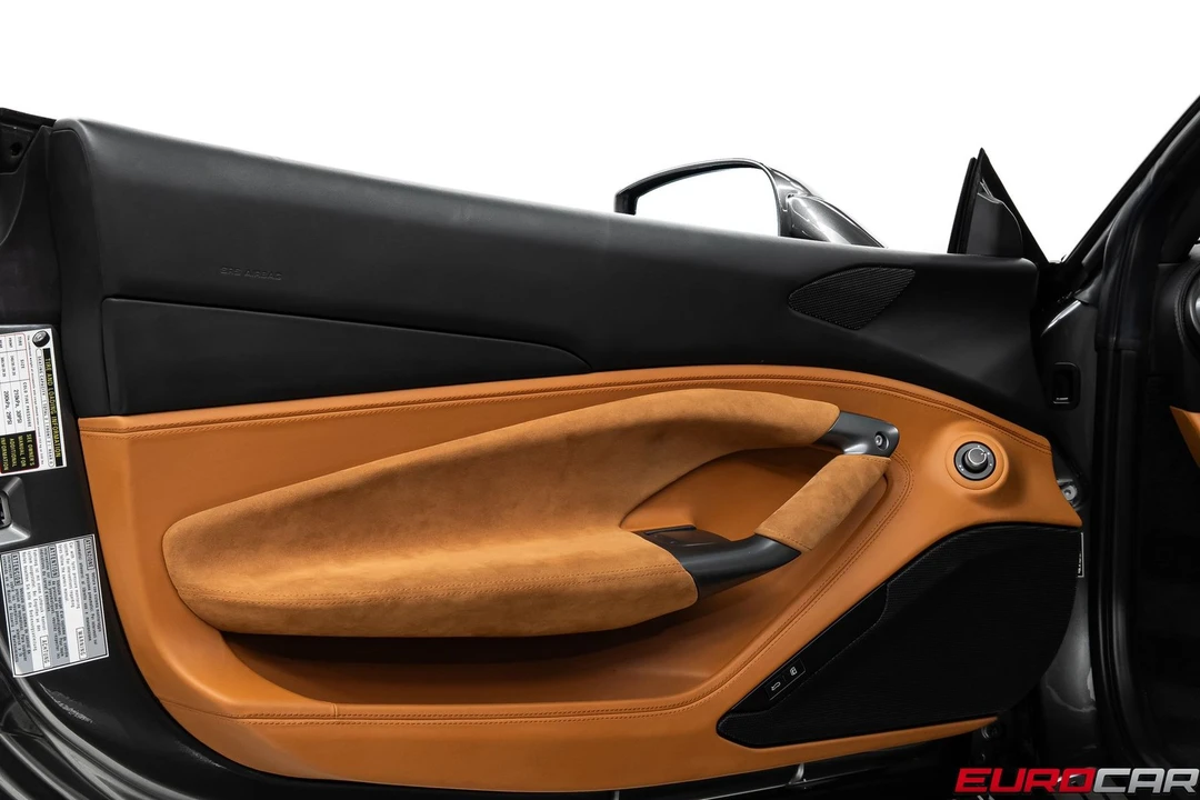 2021 Ferrari F8 Tributo - Image 27 of 31
