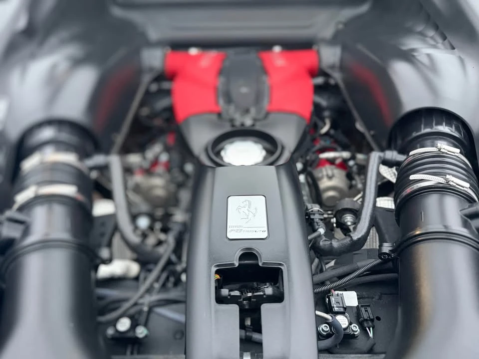 2021 Ferrari F8 Tributo - Image 16 of 19