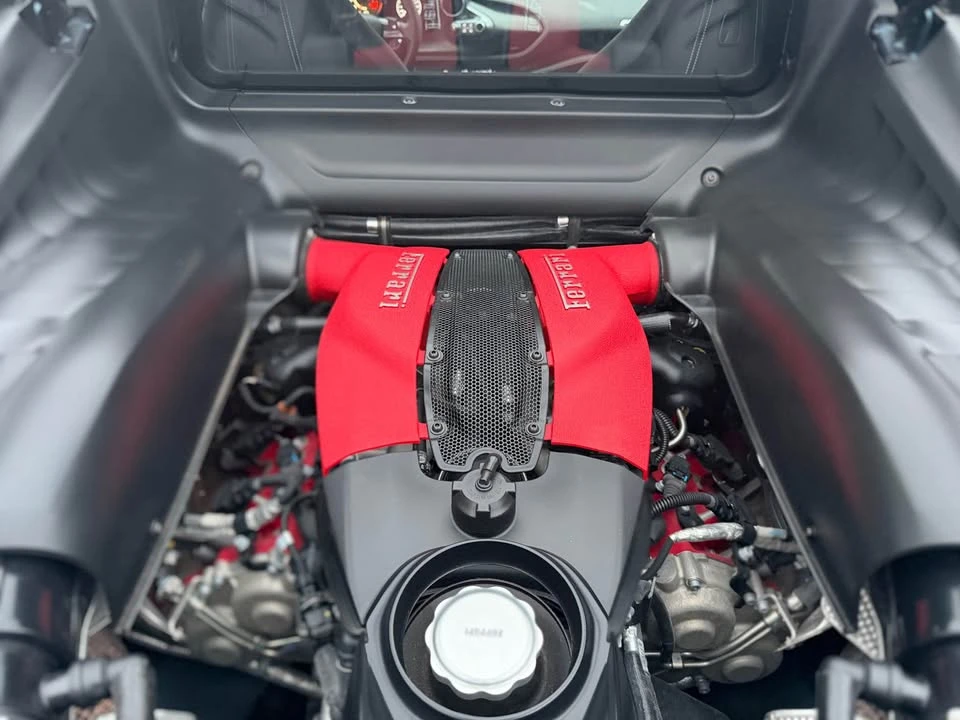 2021 Ferrari F8 Tributo - Image 17 of 19