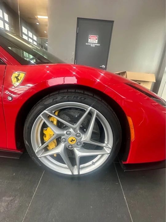 2021 Ferrari F8 Tributo - Image 9 of 15