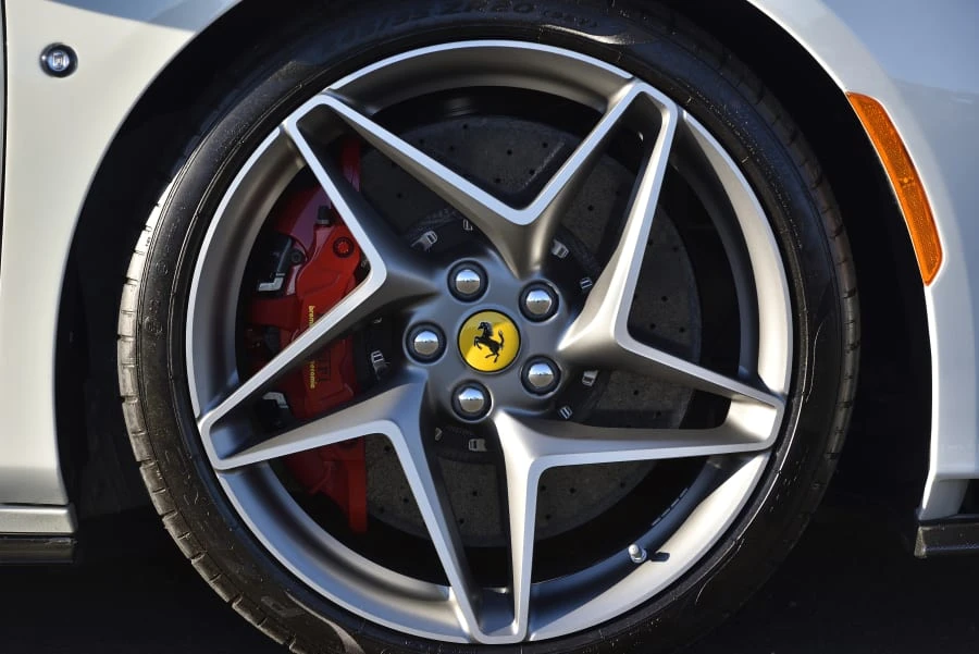 2021 Ferrari F8 Tributo - Image 21 of 31