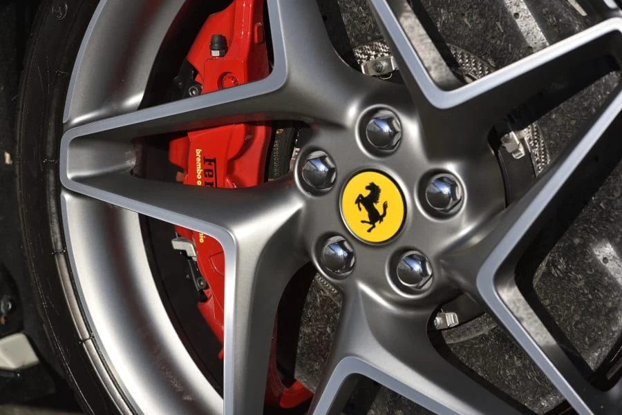 2021 Ferrari F8 Tributo - Image 17 of 31