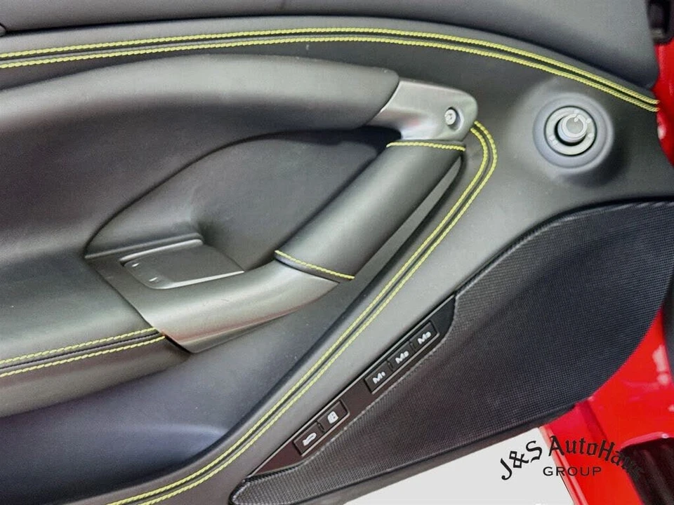 2021 Ferrari F8 Tributo - Image 24 of 31