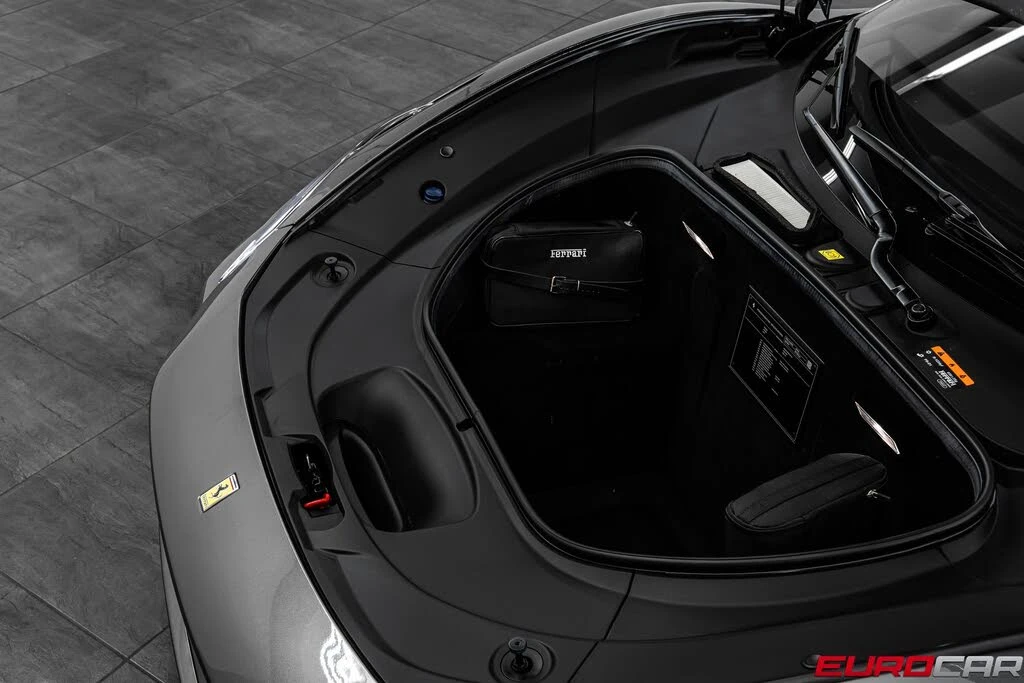 2021 Ferrari F8 Tributo - Image 10 of 31