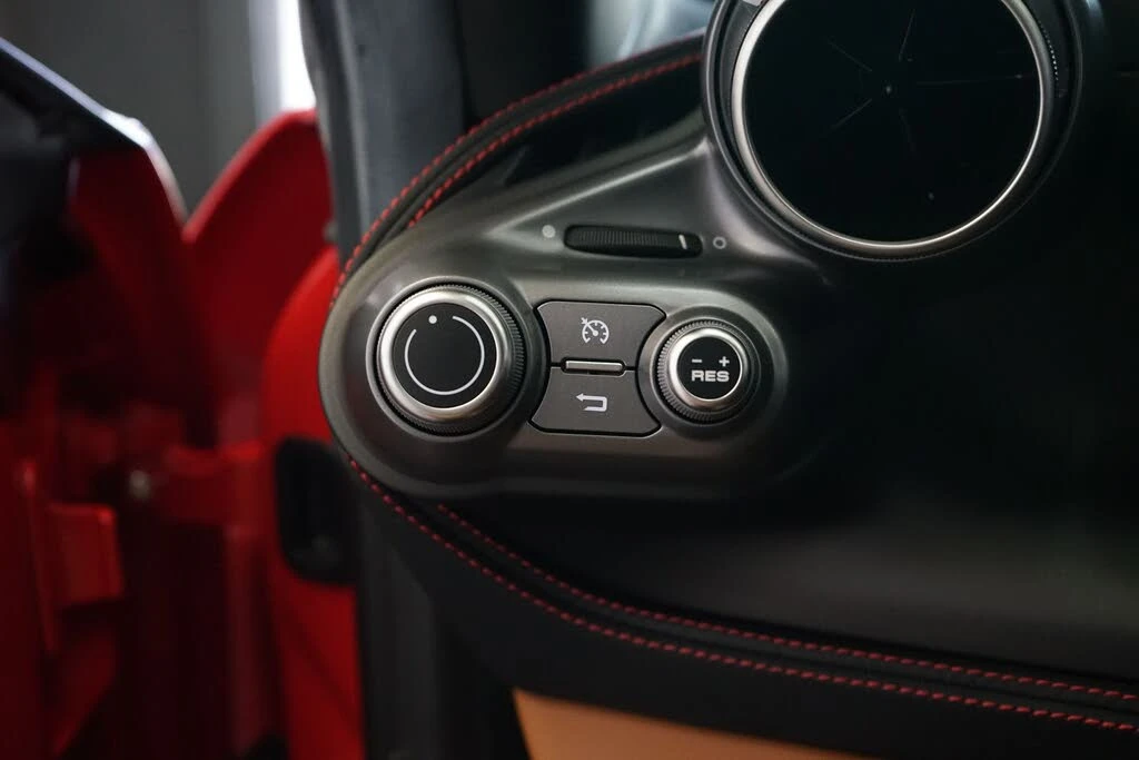 2021 Ferrari F8 Tributo - Image 20 of 27