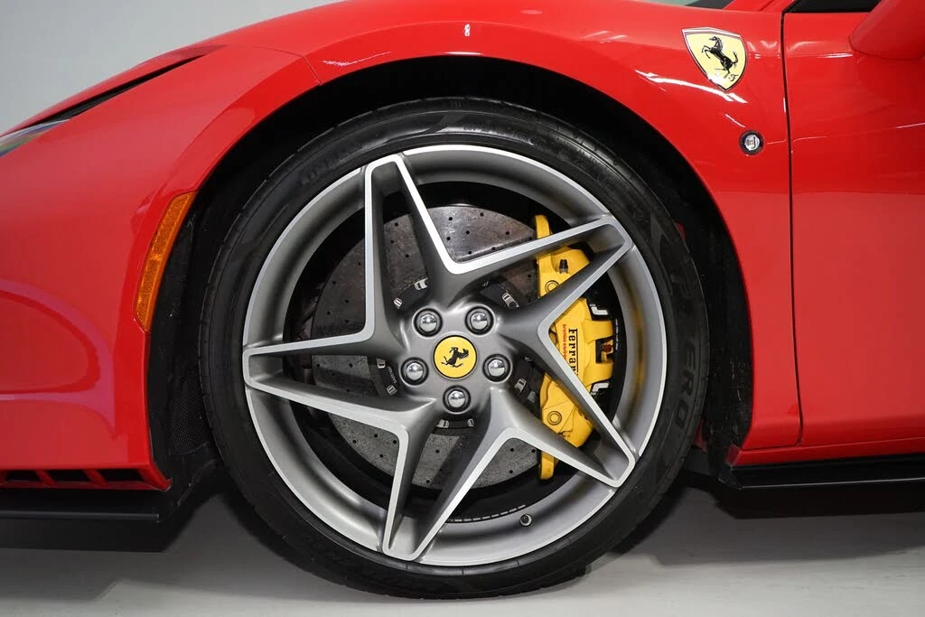 2021 Ferrari F8 Tributo - Image 25 of 27