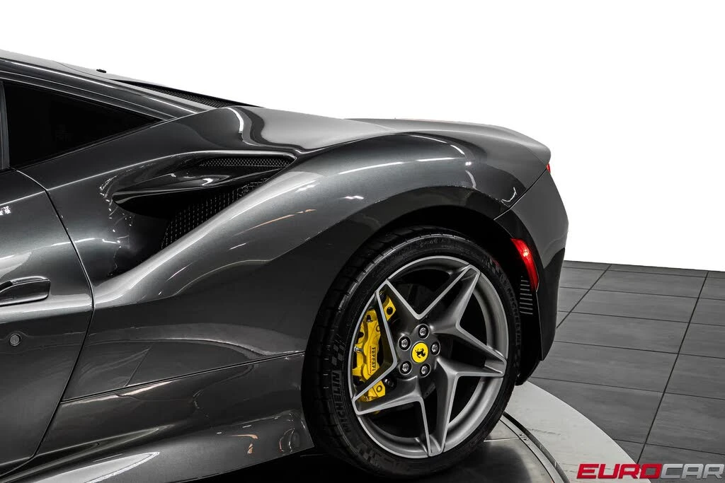 2021 Ferrari F8 Tributo - Image 17 of 31