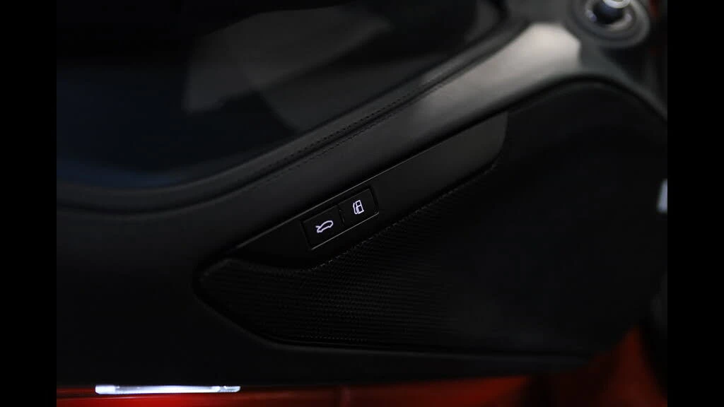 2021 Ferrari F8 Tributo - Image 14 of 31