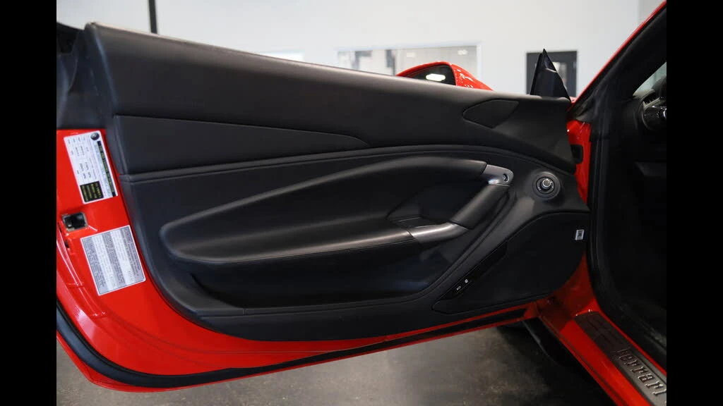 2021 Ferrari F8 Tributo - Image 13 of 31
