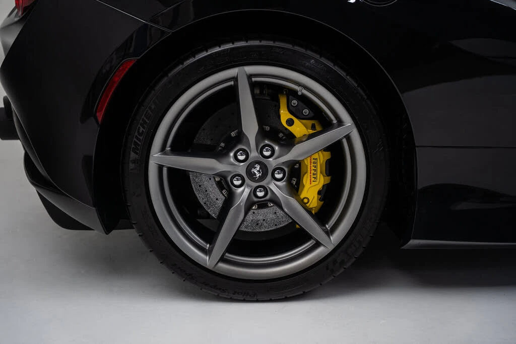 2021 Ferrari F8 Tributo - Image 15 of 31