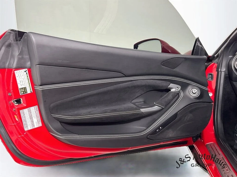 2021 Ferrari F8 Tributo - Image 21 of 31