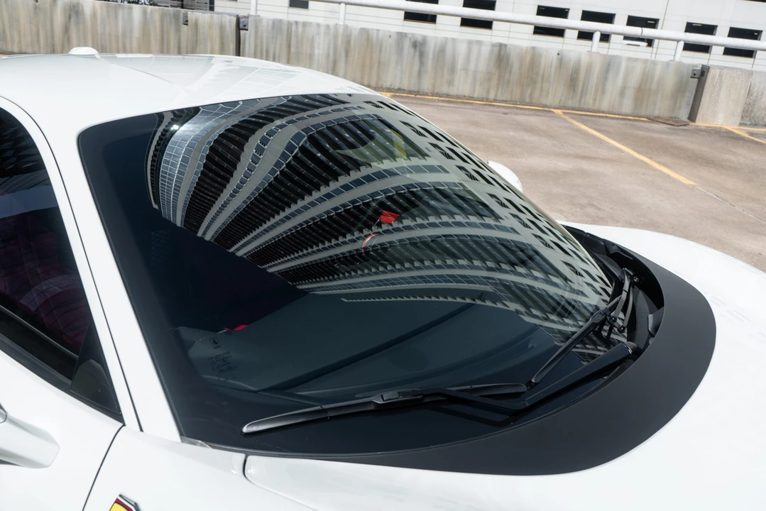2021 Ferrari F8 Tributo - Image 26 of 31