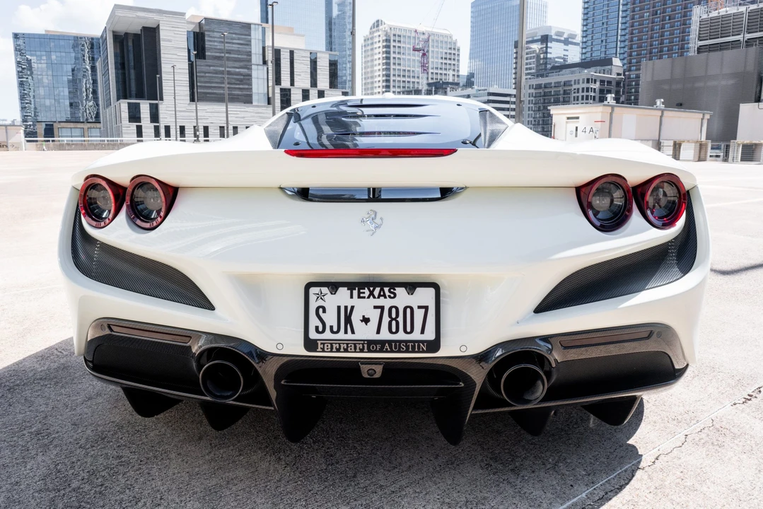 2021 Ferrari F8 Tributo - Image 12 of 31