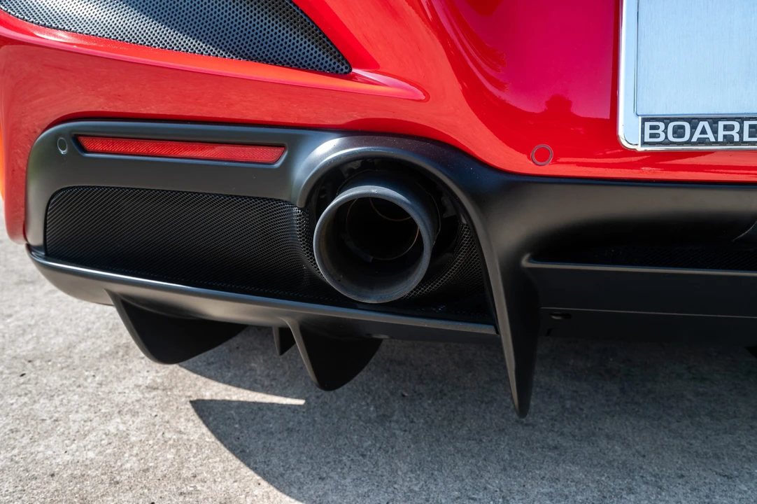 2021 Ferrari F8 Tributo - Image 17 of 31