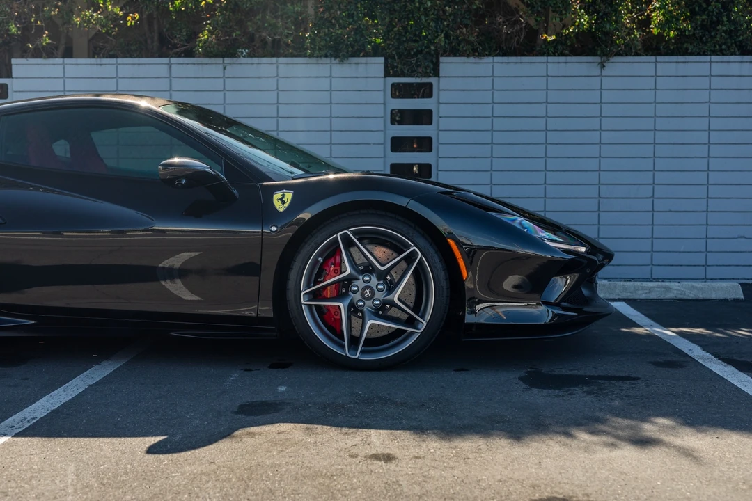 2021 Ferrari F8 Tributo - Image 10 of 12