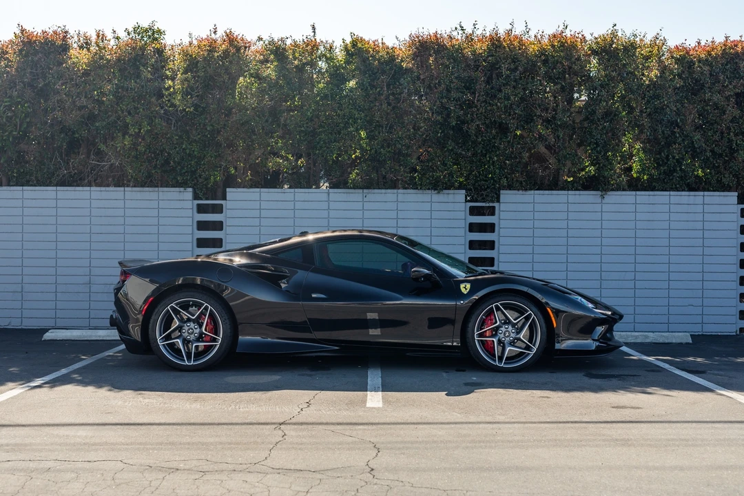 2021 Ferrari F8 Tributo - Image 8 of 12