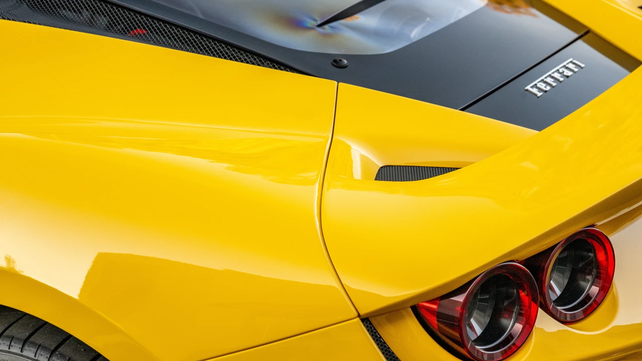 2021 Ferrari F8 Tributo - Image 24 of 31
