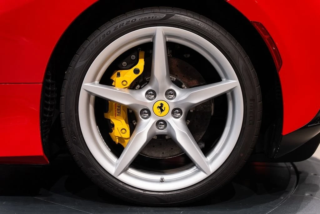 2021 Ferrari F8 Tributo - Image 14 of 31