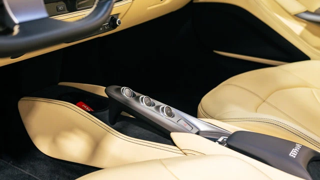 2021 Ferrari F8 Tributo - Image 7 of 15