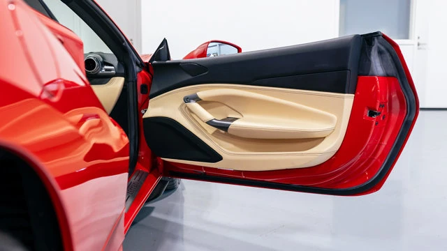 2021 Ferrari F8 Tributo - Image 11 of 15