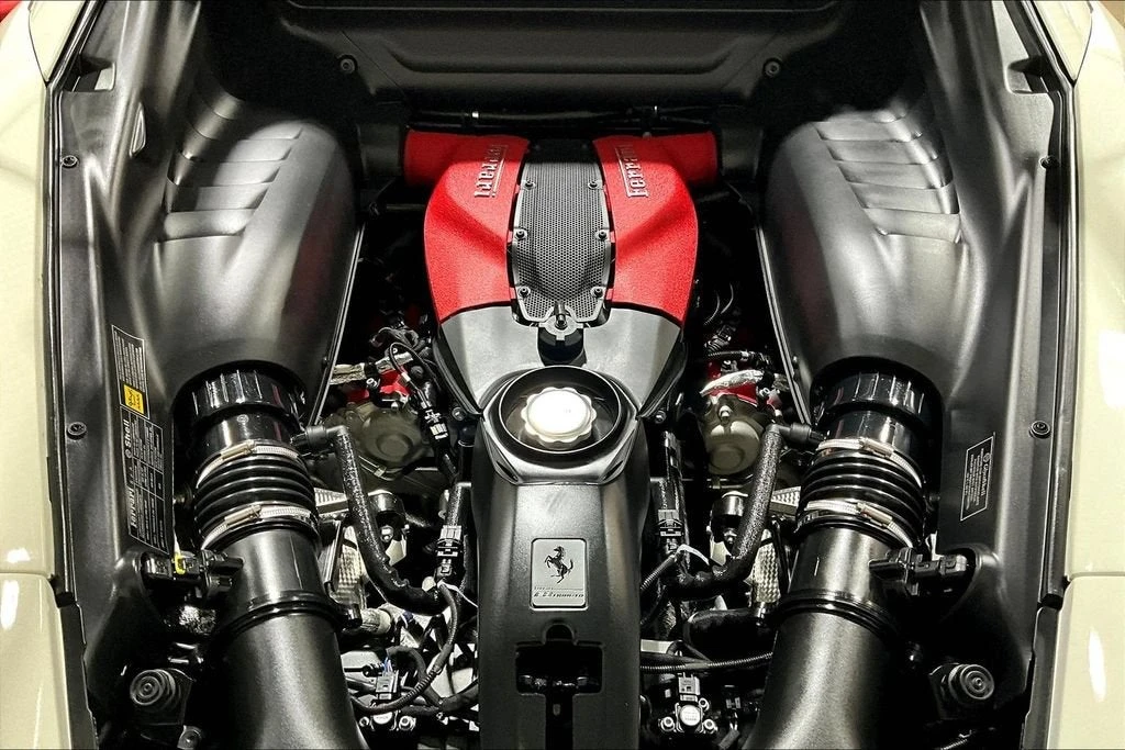 2021 Ferrari F8 Tributo - Image 24 of 30