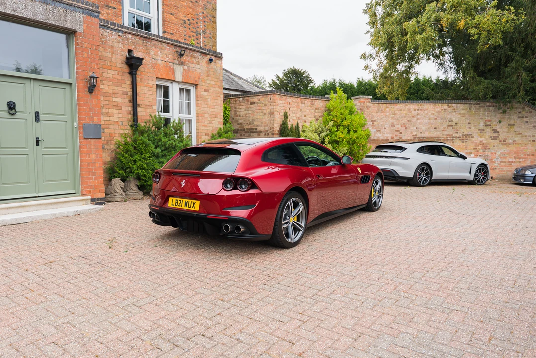 2021 Ferrari GTC4Lusso - Image 10 of 31