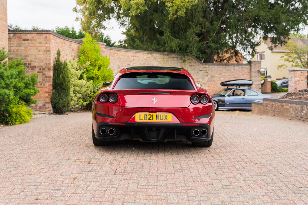 2021 Ferrari GTC4Lusso - Image 7 of 31