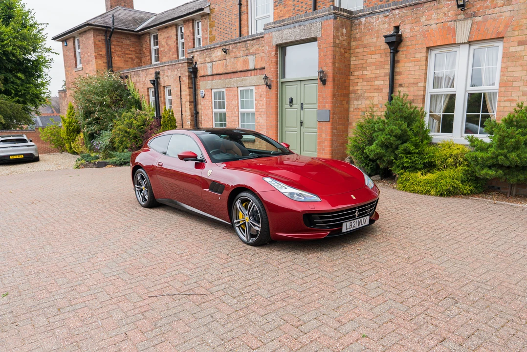 2021 Ferrari GTC4Lusso - Image 3 of 31