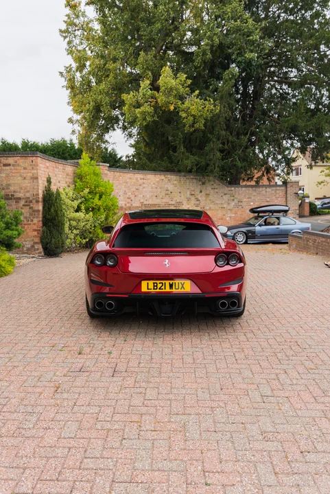 2021 Ferrari GTC4Lusso - Image 17 of 31