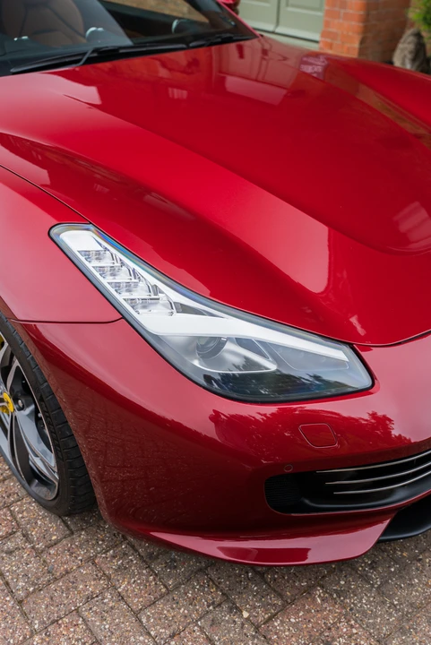 2021 Ferrari GTC4Lusso - Image 23 of 31
