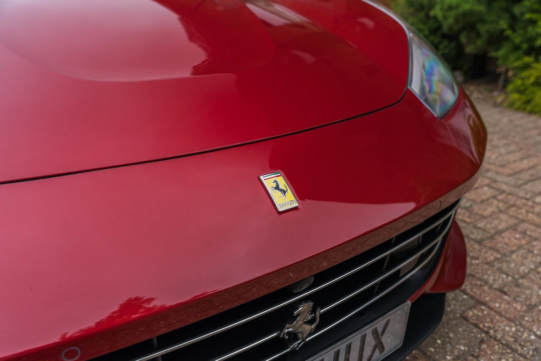 2021 Ferrari GTC4Lusso - Image 24 of 31