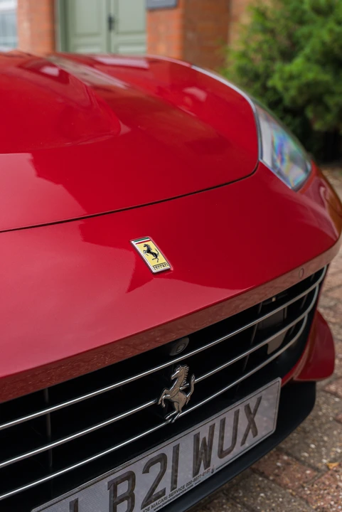 2021 Ferrari GTC4Lusso - Image 27 of 31