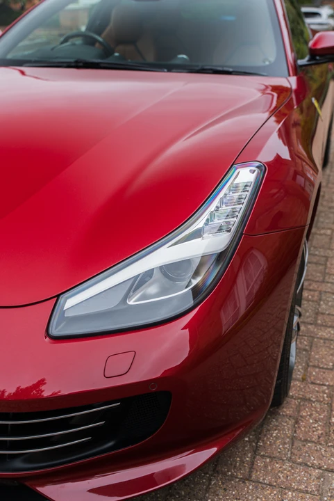 2021 Ferrari GTC4Lusso - Image 29 of 31