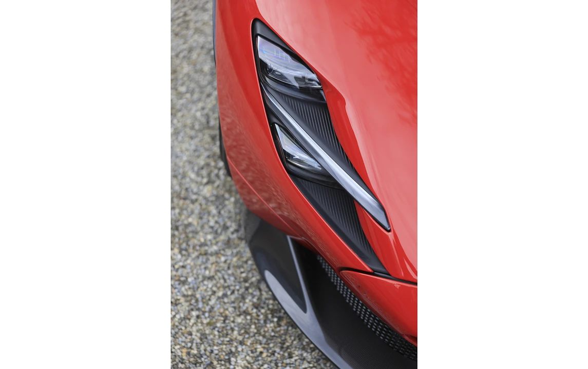 2021 Ferrari Monza SP1 - Image 9 of 18