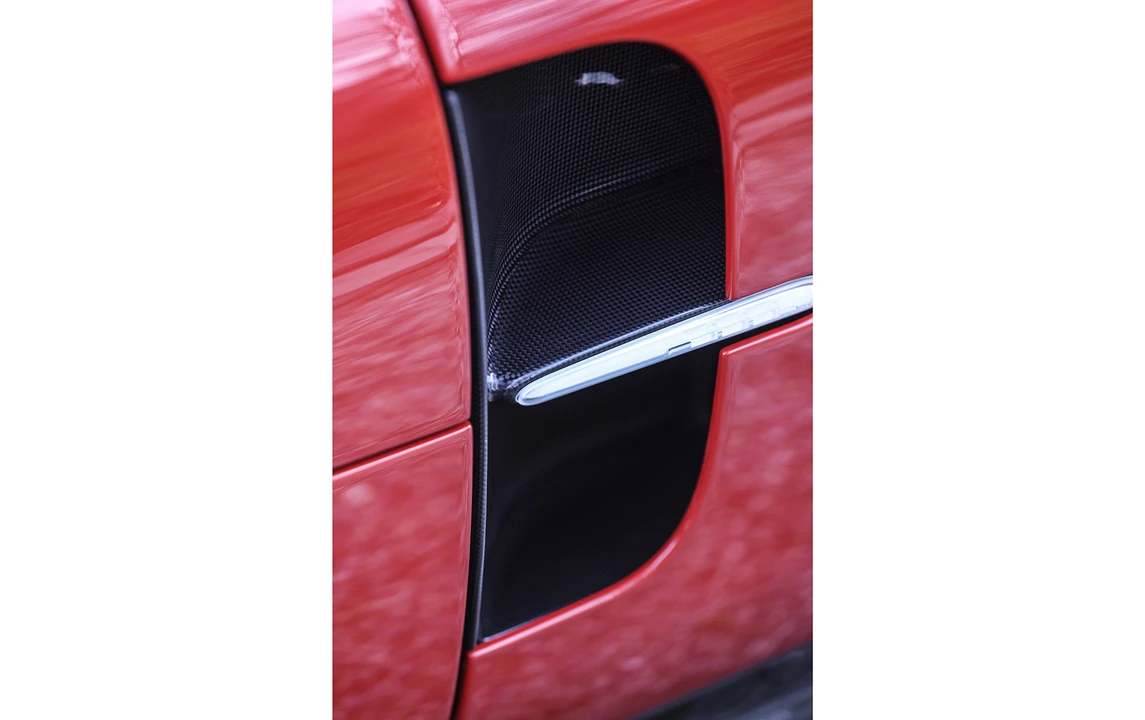 2021 Ferrari Monza SP1 - Image 13 of 18