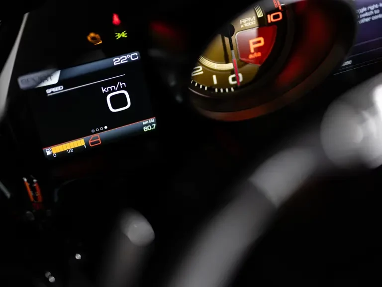 2021 Ferrari Monza SP1 - Image 11 of 31